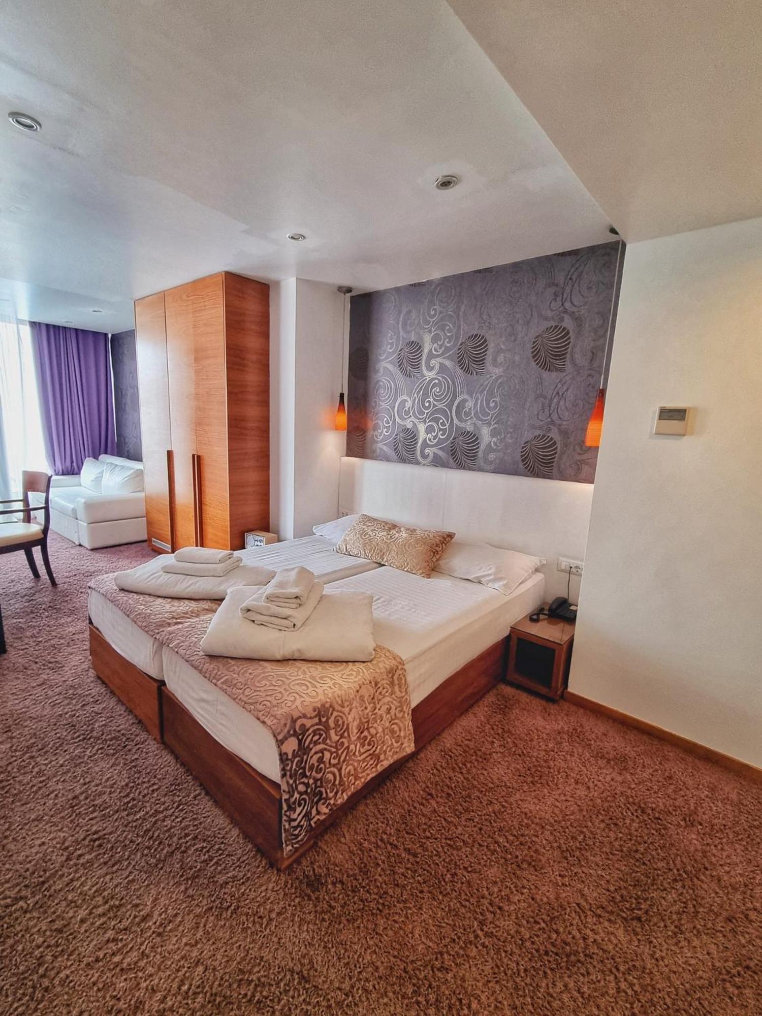 Gala Split Hotell 4*